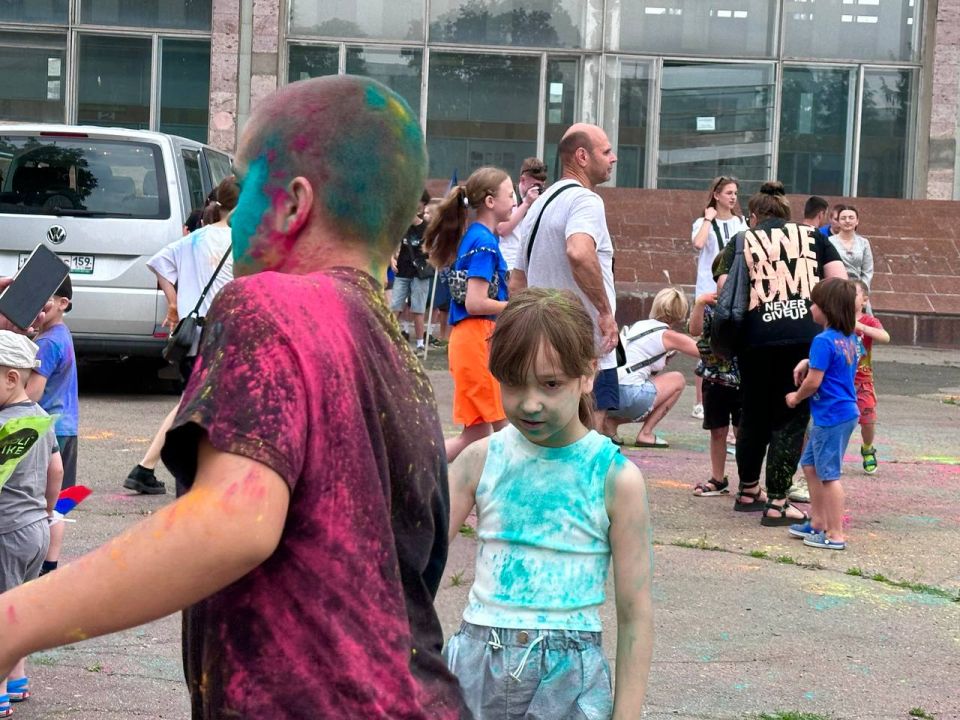 В День России - праздник детям! В День России - праздник детям!