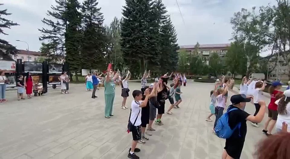 Виктория Жукова: Фото с мероприятия посвященного празднованию Дня России