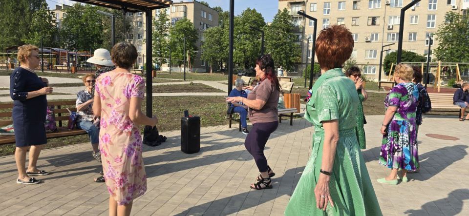 В такой прекрасный праздник, как День России, состоялся танцевальный вечер "Ах, это танго"! В такой прекрасный праздник, как День России, состоялся танцевальный вечер "Ах, это танго"!