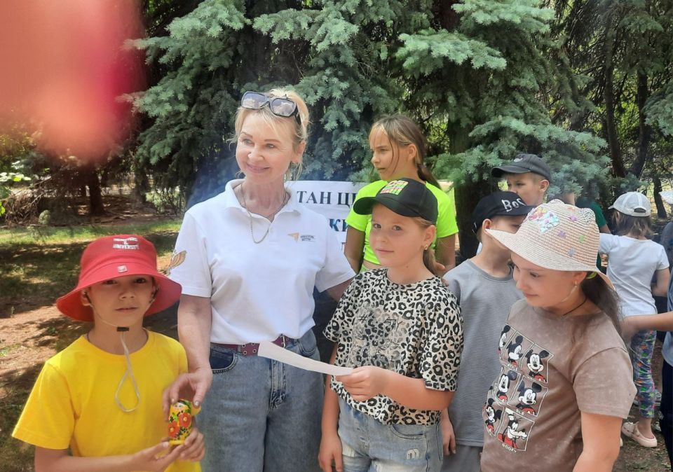 В преддверии празднования Дня России, в пришкольном лагере "Улыбка" при ГБОУ "Гимназия В преддверии празднования Дня России, в пришкольном лагере "Улыбка" при ГБОУ "Гимназия