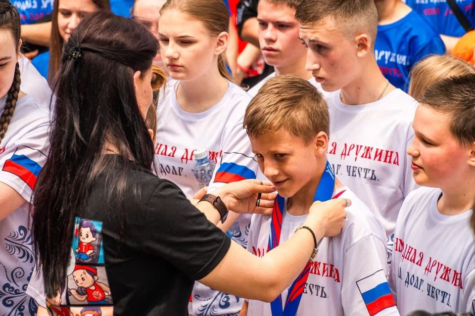 Без ограничений по возрасту: в Шахтерске прошел ежегодный спортивный марафон Без ограничений по возрасту: в Шахтерске прошел ежегодный спортивный марафон