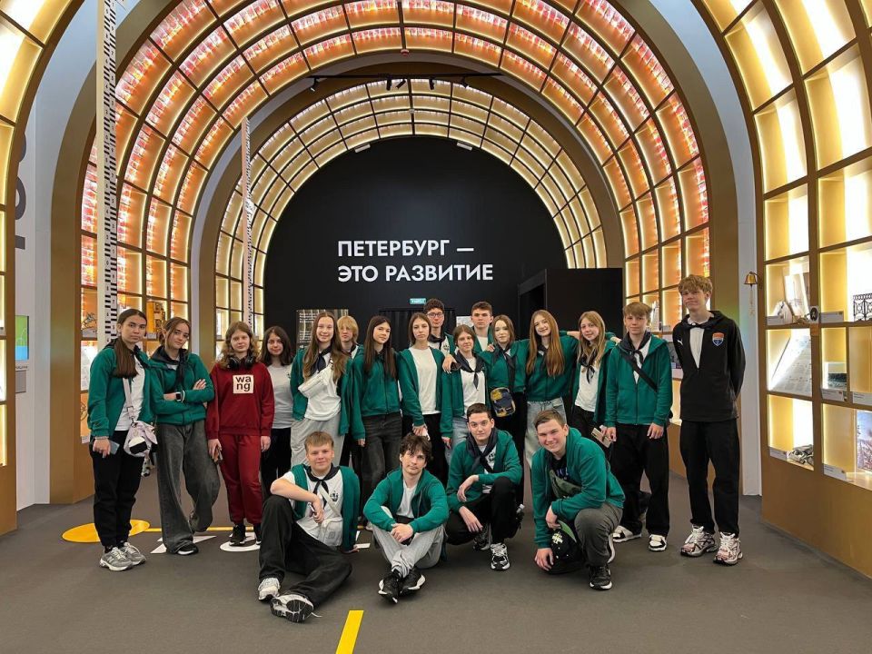 Мариупольские школьники познакомились с Петербургом Мариупольские школьники познакомились с Петербургом