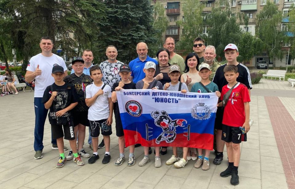 Виктория Жукова: Фото с мероприятия посвященного празднованию Дня России Виктория Жукова: Фото с мероприятия посвященного празднованию Дня России