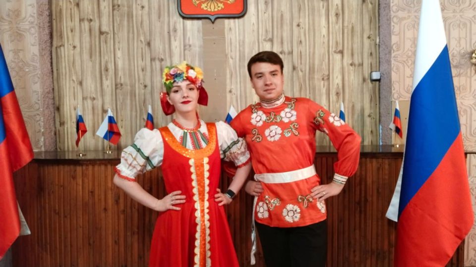 День России – важный государственный праздник Российской Федерации, отмечаемый ежегодно 12 июня День России – важный государственный праздник Российской Федерации, отмечаемый ежегодно 12 июня