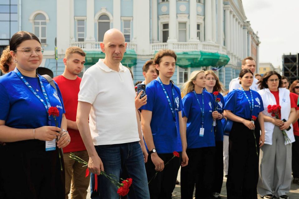 Праздник уже витает в воздухе! Праздник уже витает в воздухе!