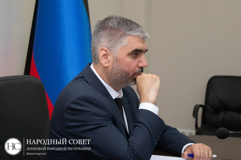 Здоровье школьников и развитие спорта: в Госдуме прошёл «правительственный час» Здоровье школьников и развитие спорта: в Госдуме прошёл «правительственный час»
