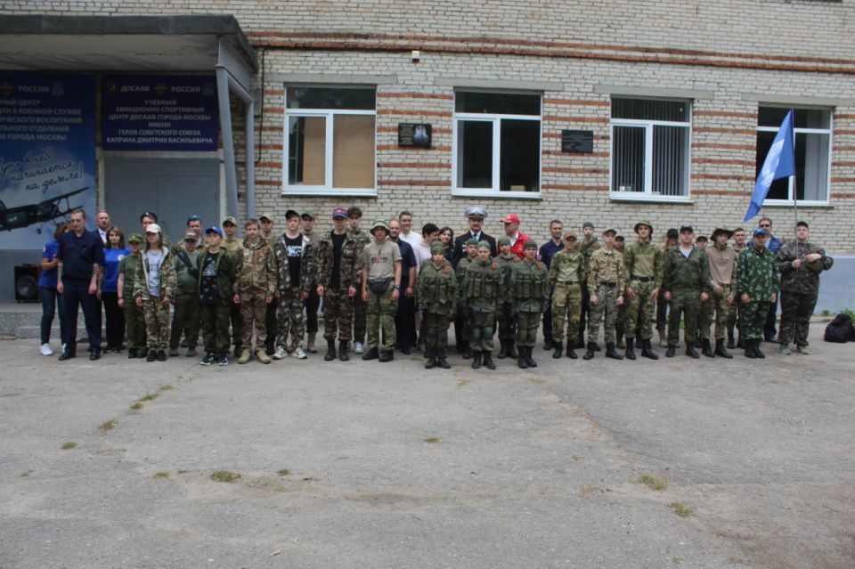 День России на аэродроме Волосово: новые традиции и живая память о героях День России на аэродроме Волосово: новые традиции и живая память о героях