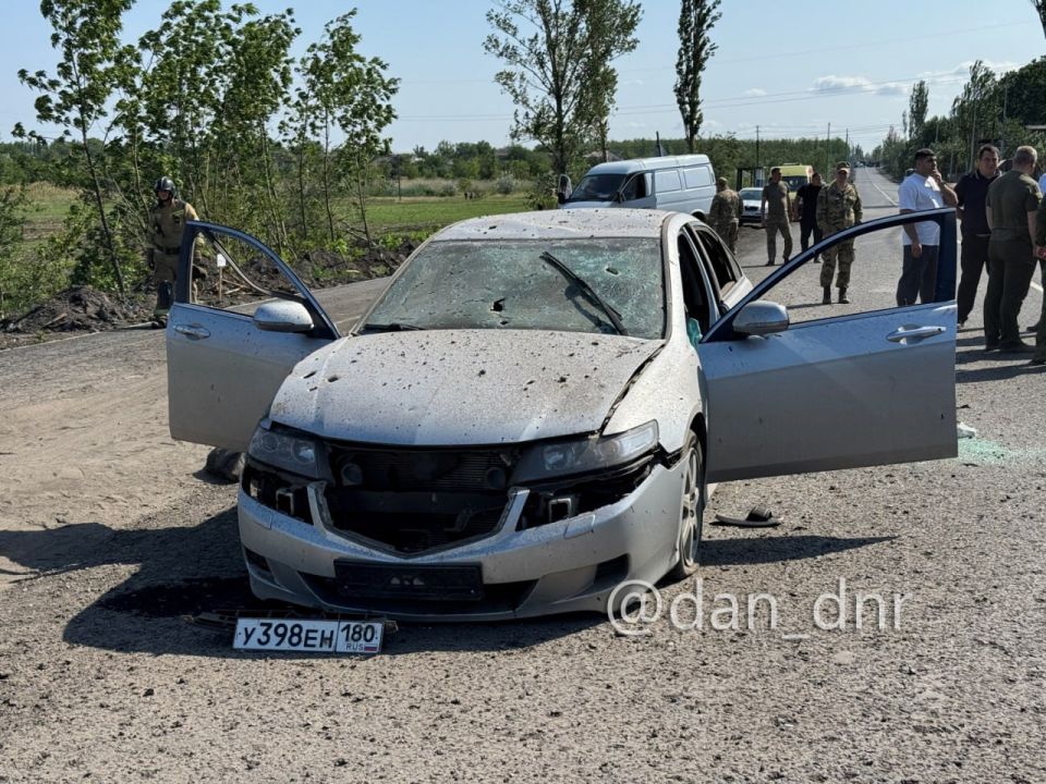 Украинские боевики нанесли удар по Макеевке в ДНР, сообщается о двух погибших и нескольких раненых Украинские боевики нанесли удар по Макеевке в ДНР, сообщается о двух погибших и нескольких раненых