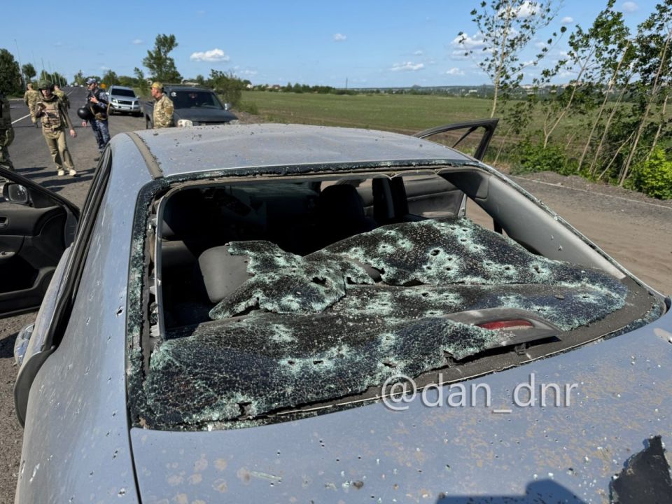 Украинские боевики нанесли удар по Макеевке в ДНР, сообщается о двух погибших и нескольких раненых Украинские боевики нанесли удар по Макеевке в ДНР, сообщается о двух погибших и нескольких раненых