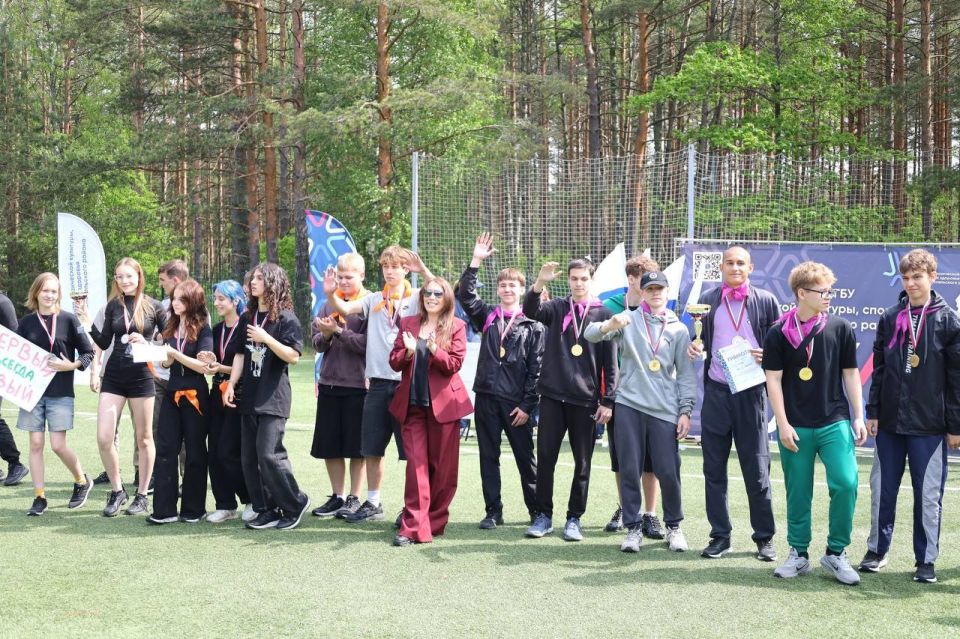 Юные мариупольцы поучаствовали в спортивном празднике в Петербурге Юные мариупольцы поучаствовали в спортивном празднике в Петербурге
