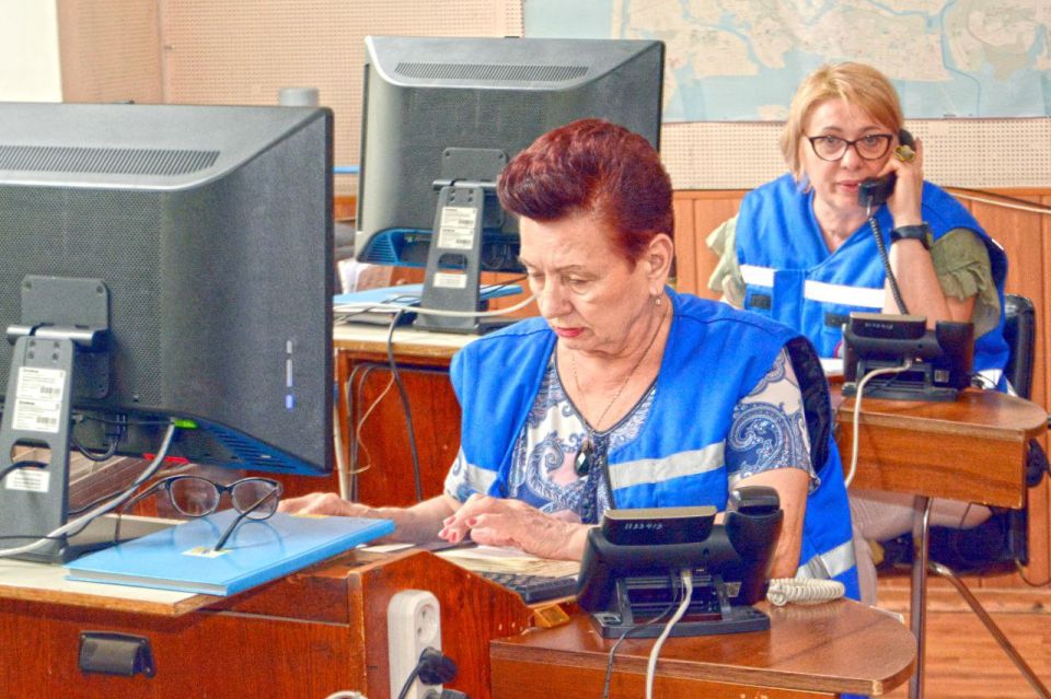 Алексей Дорофеев: Сегодня, в День медицинского работника, мне выпала огромная честь лично поздравить людей, чьё призвание — быть на передовой спасения человеческих жизней Алексей Дорофеев: Сегодня, в День медицинского работника, мне выпала огромная честь лично поздравить людей, чьё призвание — быть на передовой спасения человеческих жизней