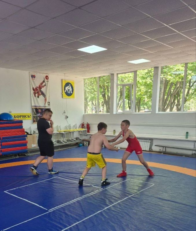 Месячник "СПОРТИВНЫЙ ДОНБАСС" Месячник "СПОРТИВНЫЙ ДОНБАСС"
