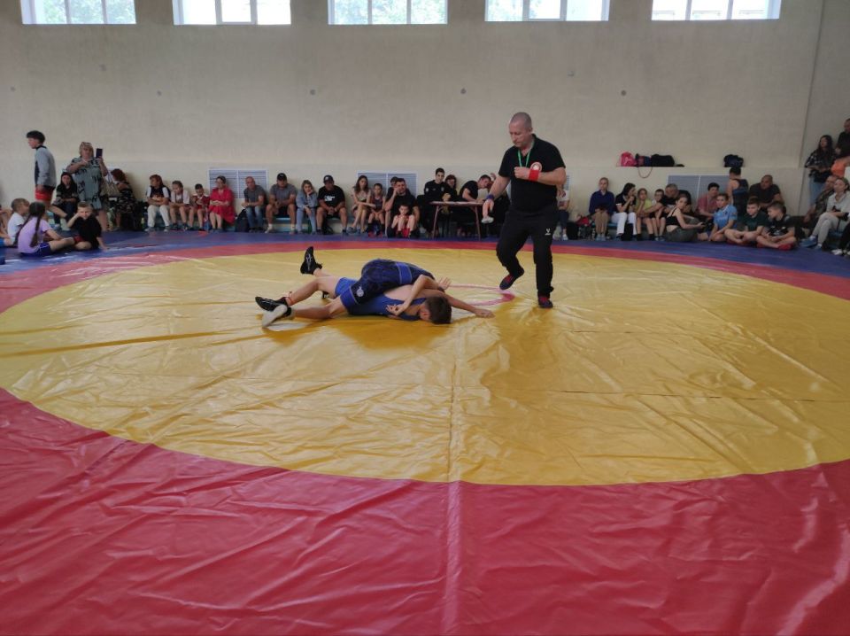 Месячник спорта «Спортивный Донбасс» Месячник спорта «Спортивный Донбасс»