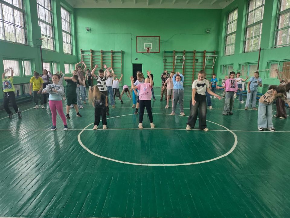 Месячник спорта «Спортивный Донбасс» Месячник спорта «Спортивный Донбасс»