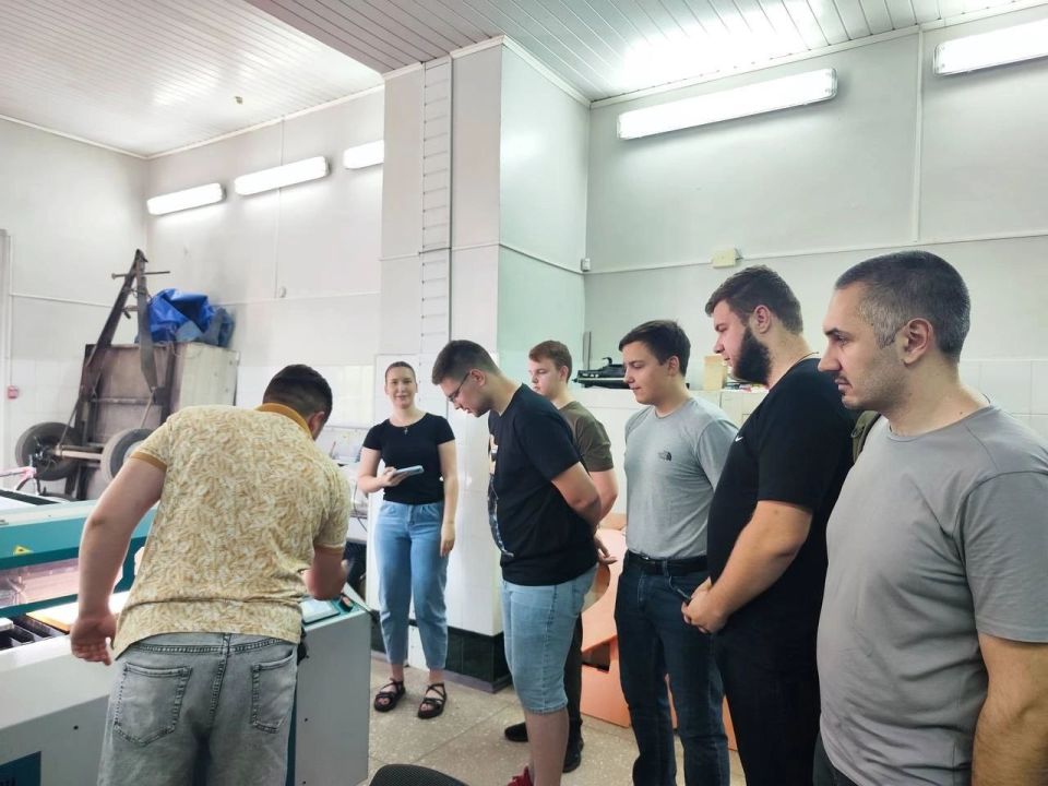 В АДИ прошёл мастер-класс по работе со станком В АДИ прошёл мастер-класс по работе со станком