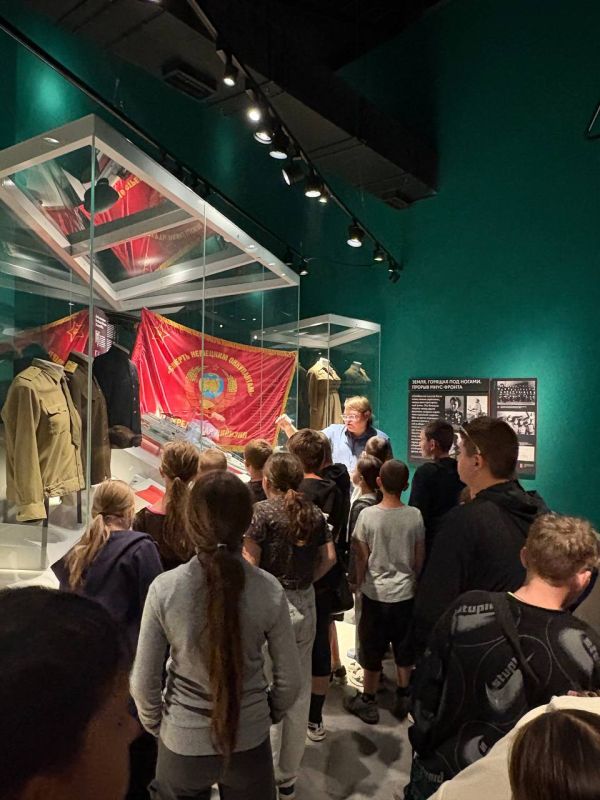 Жизнь в ДСОЛ «Мир» в Неклиновском районе Ростовской области очень яркая и насыщенная Жизнь в ДСОЛ «Мир» в Неклиновском районе Ростовской области очень яркая и насыщенная