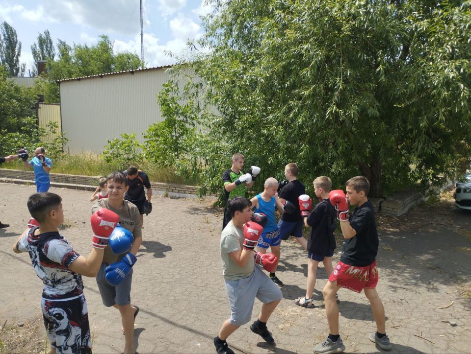 Месячник спорта «Спортивный Донбасс» Месячник спорта «Спортивный Донбасс»