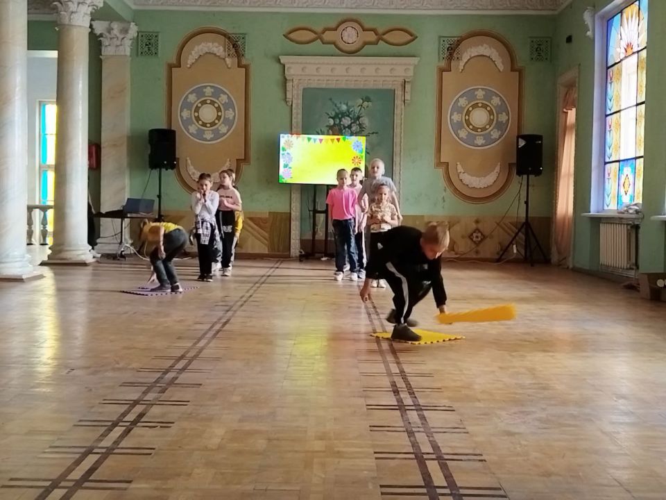16 июня в МБУ «МИРОНОВСКИЙ ПОСЕЛКОВЫЙ ДК» прошла игровая программа «Летнее настроение», для детей школьного лагеря 16 июня в МБУ «МИРОНОВСКИЙ ПОСЕЛКОВЫЙ ДК» прошла игровая программа «Летнее настроение», для детей школьного лагеря