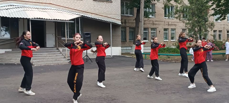 МБУ "Центр Культуры и Досуга города Дебальцево" имели честь выступить с торжественным концертом в Центральной Городской Больнице! МБУ "Центр Культуры и Досуга города Дебальцево" имели честь выступить с торжественным концертом в Центральной Городской Больнице!
