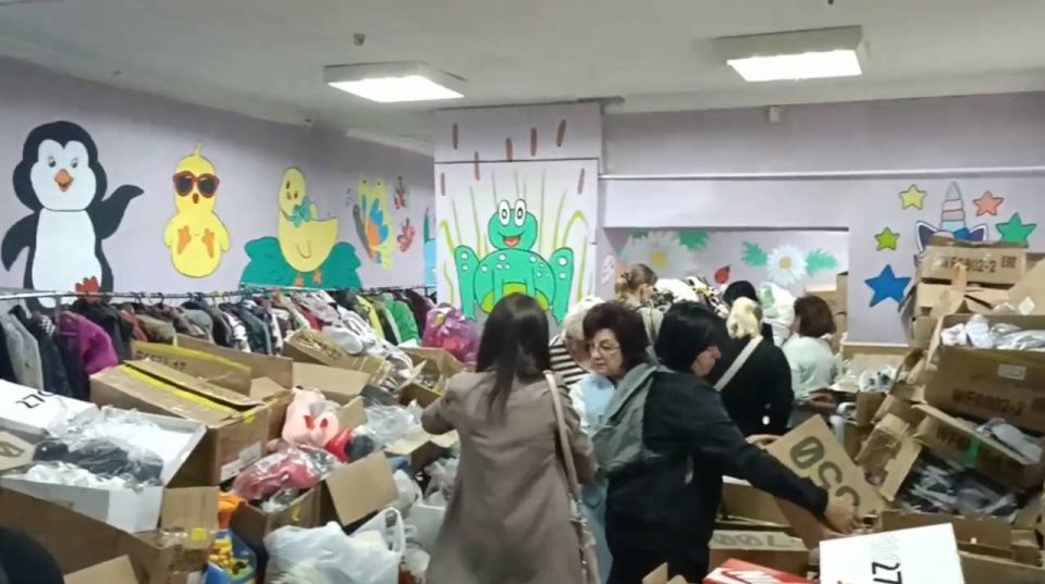 Вчера на вещевом складе КСВО ДНР прошел очередной День добрых дел Вчера на вещевом складе КСВО ДНР прошел очередной День добрых дел