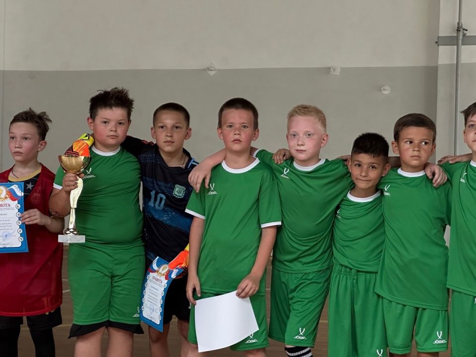 10.06.2025 в рамках акции "Спортивный Донбасс"на базе МБУ "ДЮСШ №2" г. Тореза состоялись товарищеские матчи среди команд-участников по мини-футболу среди воспитанников 2016-2017 годов рождения 10.06.2025 в рамках акции "Спортивный Донбасс"на базе МБУ "ДЮСШ №2" г. Тореза состоялись товарищеские матчи среди команд-участников по мини-футболу среди воспитанников 2016-2017 годов рождения