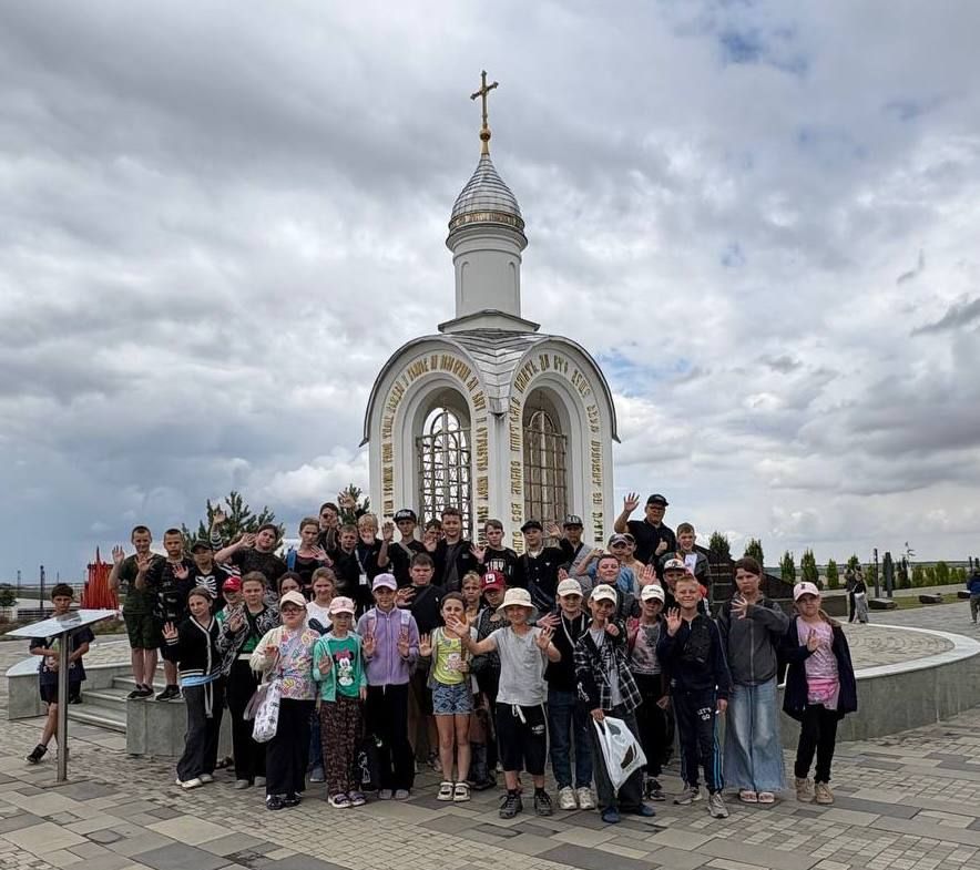 Жизнь в ДСОЛ «Мир» в Неклиновском районе Ростовской области очень яркая и насыщенная Жизнь в ДСОЛ «Мир» в Неклиновском районе Ростовской области очень яркая и насыщенная