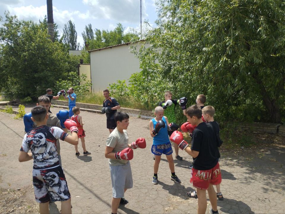 Месячник спорта «Спортивный Донбасс» Месячник спорта «Спортивный Донбасс»