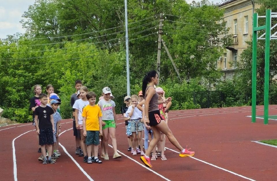 В Докучаевске продолжается акция «Спортивный Донбасс» В Докучаевске продолжается акция «Спортивный Донбасс»