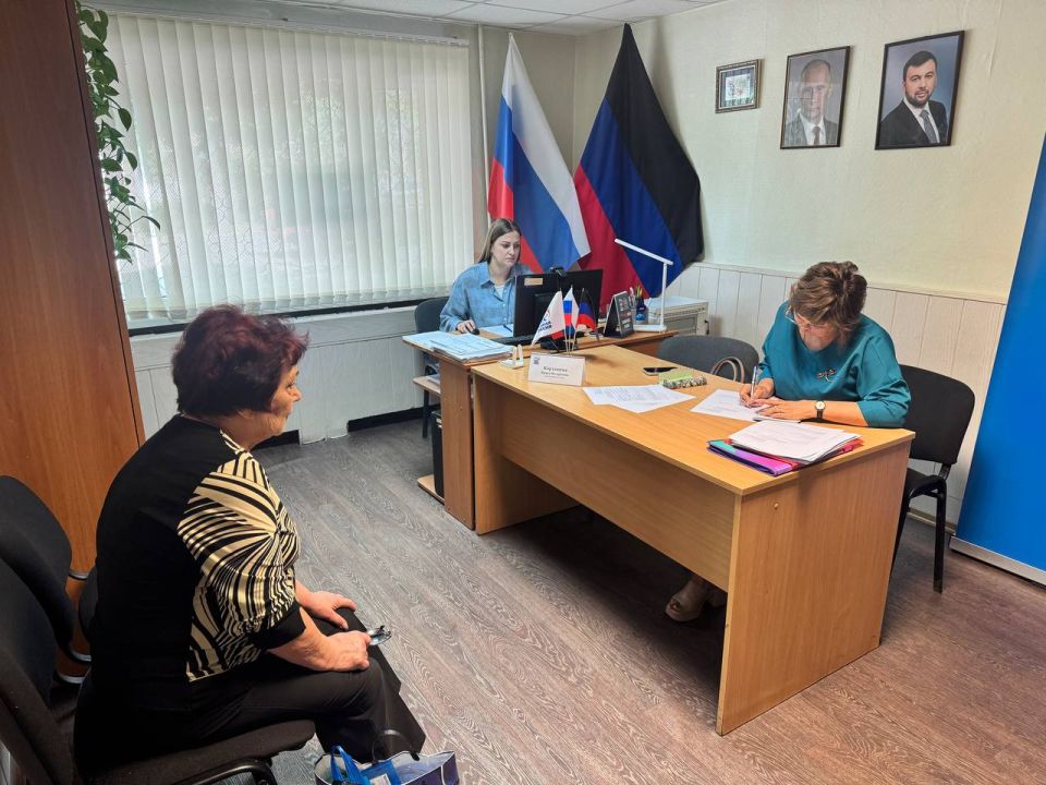 В общественной приёмной прошёл приём депутата городского совета В общественной приёмной прошёл приём депутата городского совета