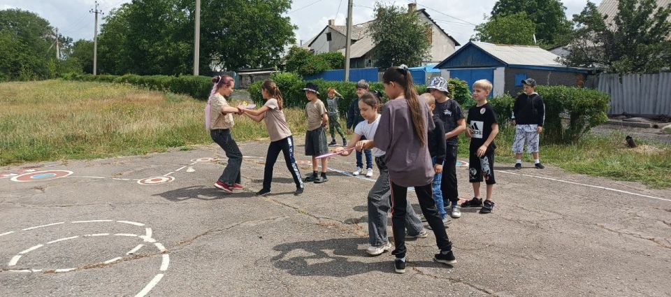 В Снежное прошли обучающие занятия по легкой атлетике В Снежное прошли обучающие занятия по легкой атлетике