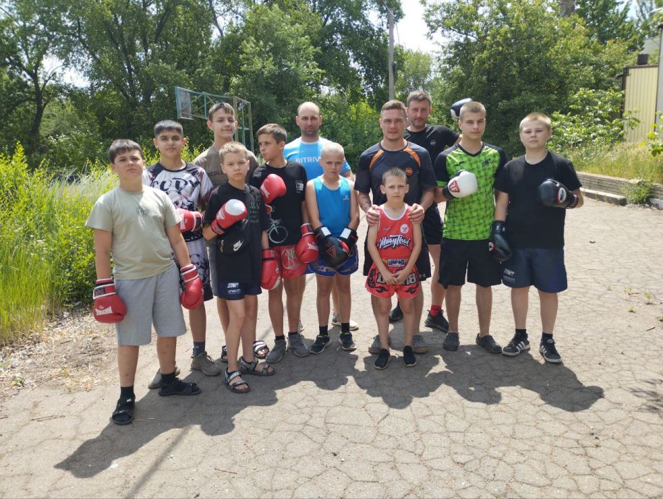 Месячник спорта «Спортивный Донбасс» Месячник спорта «Спортивный Донбасс»