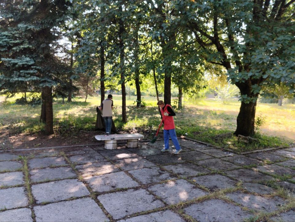 В Кировском внутригородском районе продолжаются работы по санитарной очистке В Кировском внутригородском районе продолжаются работы по санитарной очистке