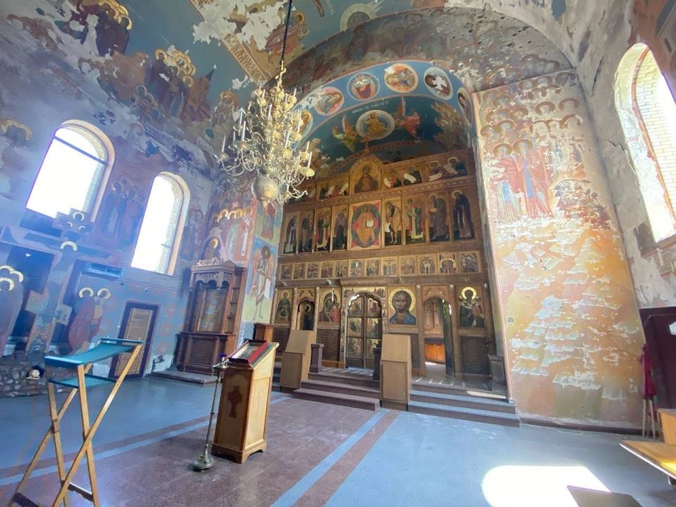 «Погибших служителей хоронили ночью»: что пришлось пережить монастырю в Никольском во время ожесточенных обстрелов ВСУ «Погибших служителей хоронили ночью»: что пришлось пережить монастырю в Никольском во время ожесточенных обстрелов ВСУ
