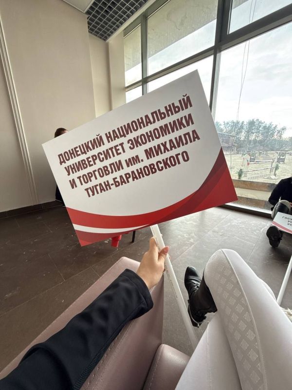 Студентка факультета ресторанно-гостиничного бизнеса ДонНУЭТ Альбина Болотских (группа ГРД-21-А) блестяще представила наш вуз на Студентка факультета ресторанно-гостиничного бизнеса ДонНУЭТ Альбина Болотских (группа ГРД-21-А) блестяще представила наш вуз на