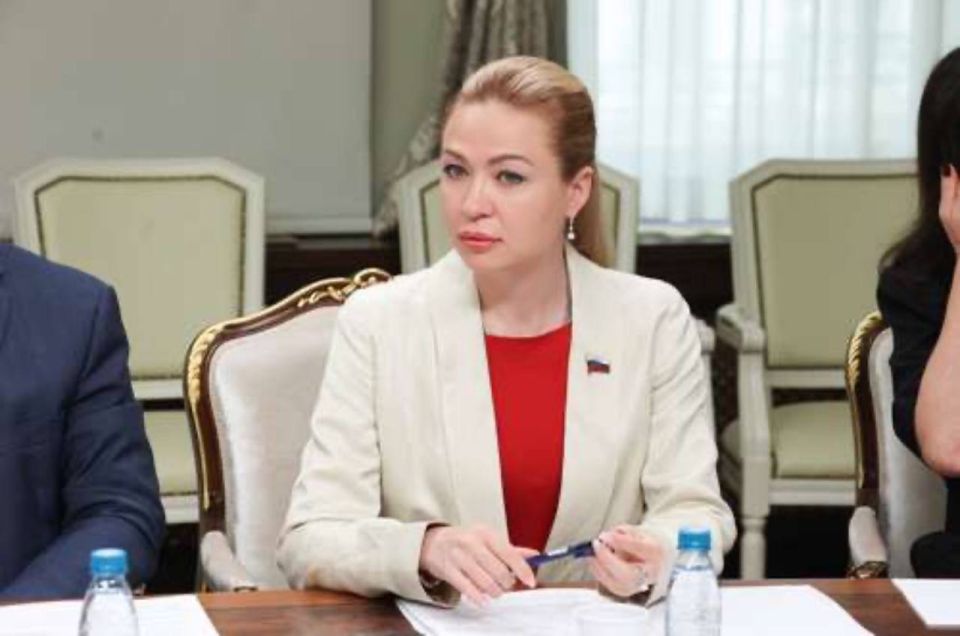 Наталья Никонорова: Приняла участие в круглом столе на тему: «Укрепление культурного суверенитета Российской Федерации в контексте формирования полицентричного миропорядка. Проблема западоцентричности современной массовой... Наталья Никонорова: Приняла участие в круглом столе на тему: «Укрепление культурного суверенитета Российской Федерации в контексте формирования полицентричного миропорядка. Проблема западоцентричности современной массовой...