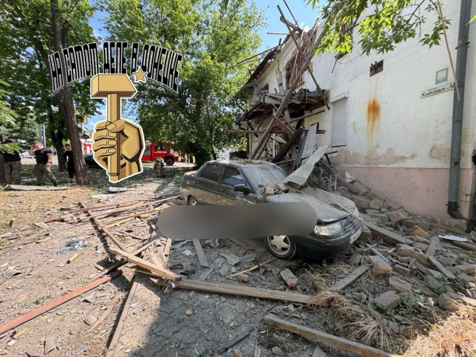 Преступный киевский режим ударил по Ленинскому району Донецка из РСЗО «HIMARS» — работа ПВО была слышна в Макеевке и Харцызске Преступный киевский режим ударил по Ленинскому району Донецка из РСЗО «HIMARS» — работа ПВО была слышна в Макеевке и Харцызске