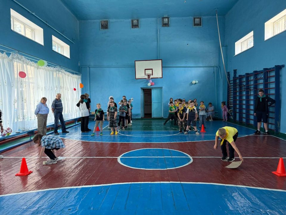 Сергей Желновач: В рамках месячника спорта «Спортивный Донбасс» в пришкольном лагере прошло спортивное мероприятие под названием «Спортивный калейдоскоп» Сергей Желновач: В рамках месячника спорта «Спортивный Донбасс» в пришкольном лагере прошло спортивное мероприятие под названием «Спортивный калейдоскоп»