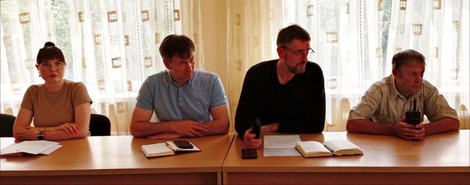 Наталья Бегуненко: Сегодня, 18 июня, руководитель Управы Петровского внутригородского района Администрации городского округа Донецк Бегуненко Наталья провела еженедельное аппаратное совещание Наталья Бегуненко: Сегодня, 18 июня, руководитель Управы Петровского внутригородского района Администрации городского округа Донецк Бегуненко Наталья провела еженедельное аппаратное совещание