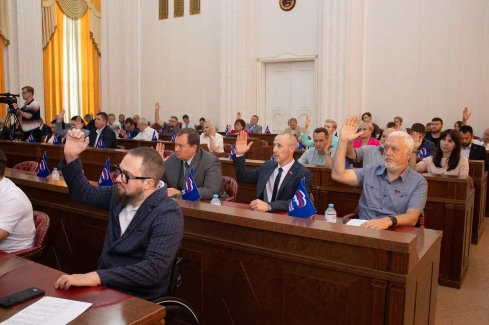 Александр Подгорный: Состоялось 65-е пленарное заседание Народного Совета Донецкой Народной Республики I созыва Александр Подгорный: Состоялось 65-е пленарное заседание Народного Совета Донецкой Народной Республики I созыва
