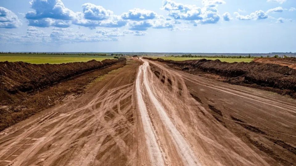 Ключ к "Азовскому кольцу": в ДНР стартовала подготовка к строительству обхода Мариуполя Ключ к "Азовскому кольцу": в ДНР стартовала подготовка к строительству обхода Мариуполя