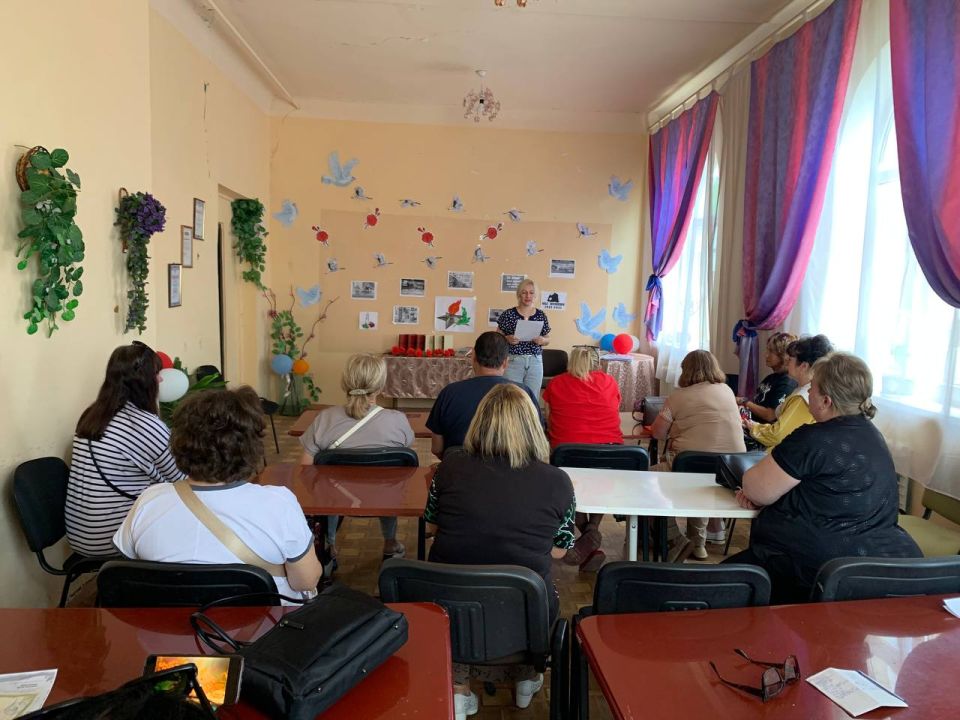 18 июня в Государственном бюджетном учреждении социального обслуживания «Центр социального обслуживания населения Червоногвардейского района города Макеевки», по партийному проекту «Старшее поколение» ВПП «Единая Россия»... 18 июня в Государственном бюджетном учреждении социального обслуживания «Центр социального обслуживания населения Червоногвардейского района города Макеевки», по партийному проекту «Старшее поколение» ВПП «Единая Россия»...