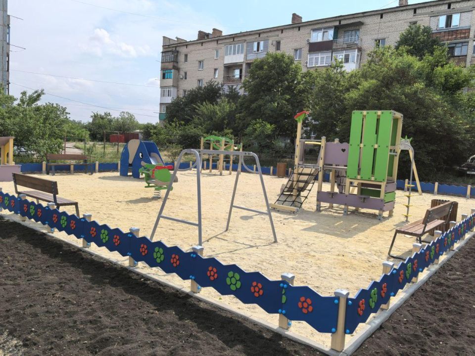 Денис Зубов: При поддержке Нижегородской области в Иловайске появится детская площадка Денис Зубов: При поддержке Нижегородской области в Иловайске появится детская площадка