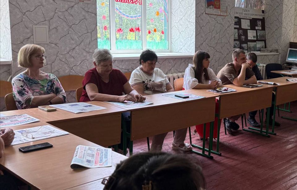 Владислав Ключаров: На встрече с трудовым коллективом Макеевского многопрофильного техникума рассмотрели важные для города вопросы Владислав Ключаров: На встрече с трудовым коллективом Макеевского многопрофильного техникума рассмотрели важные для города вопросы