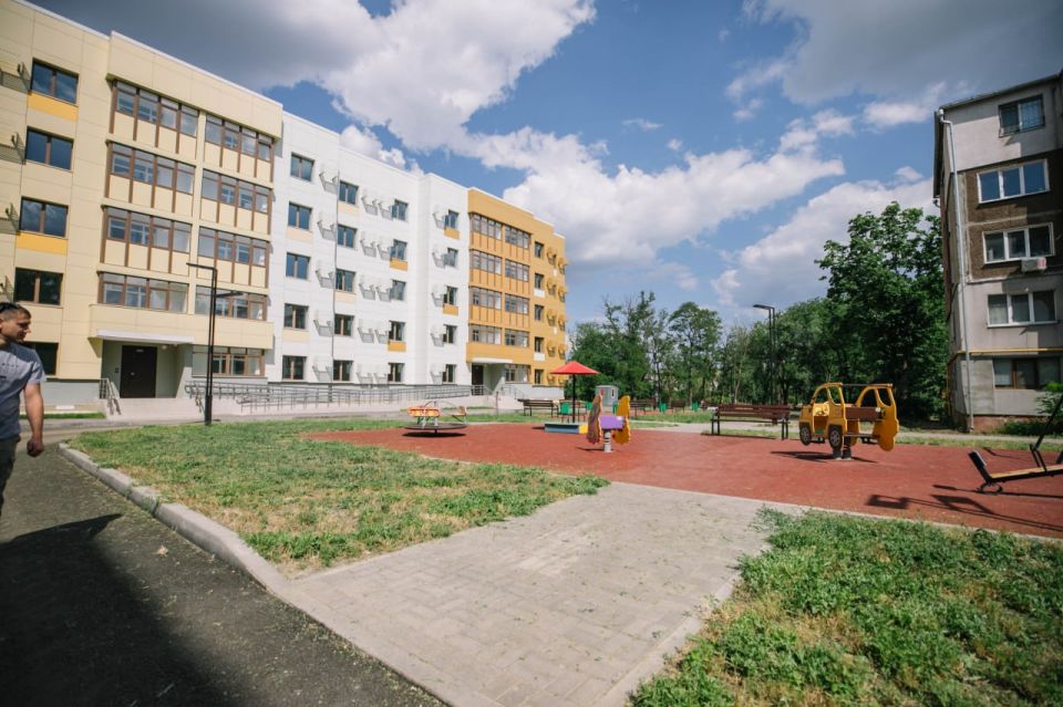 Шесть новых компенсационных домов по федеральной программе возводит в Мариуполе ППК «Единый заказчик» Шесть новых компенсационных домов по федеральной программе возводит в Мариуполе ППК «Единый заказчик»