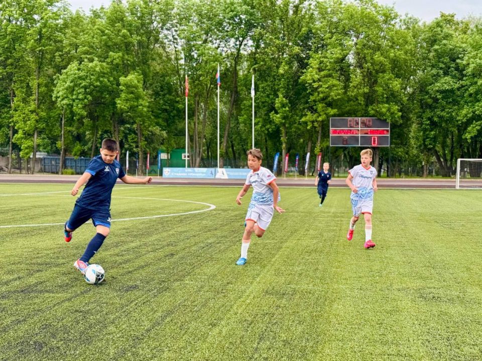 Юные футболисты Мариуполя сыграли с колпинским ФК «Ижорец» в Петербурге
