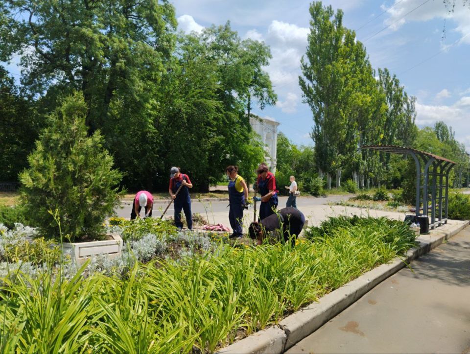 В Кировском внутригородском районе продолжаются работы по благоустройству В Кировском внутригородском районе продолжаются работы по благоустройству
