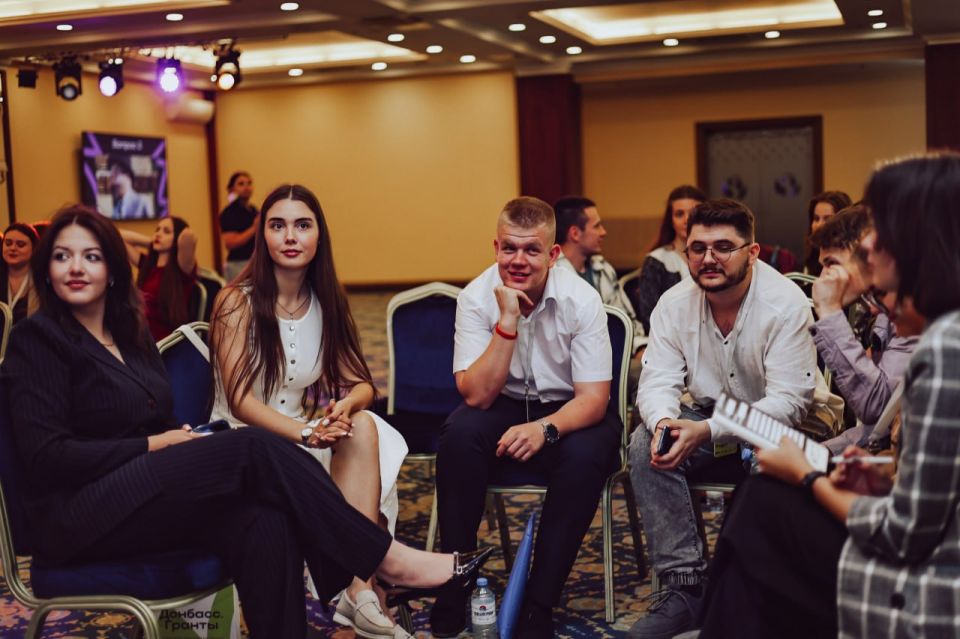 В Донецке завершилась очная площадка конкурса Росмолодёжь.Гранты В Донецке завершилась очная площадка конкурса Росмолодёжь.Гранты