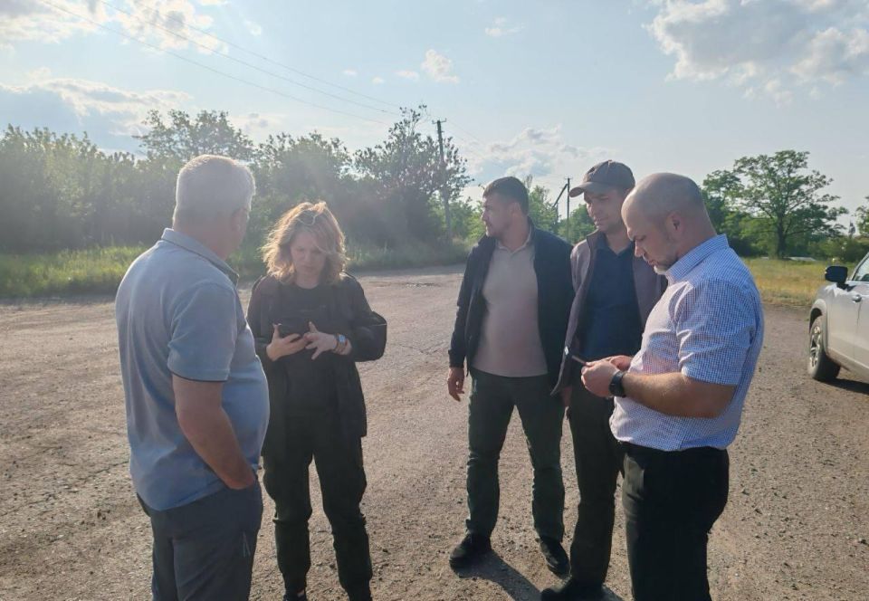 Заместитель Председателя Правительства Хабаровского края по инфраструктуре проверила ход работ на улицах Дебальцево Заместитель Председателя Правительства Хабаровского края по инфраструктуре проверила ход работ на улицах Дебальцево