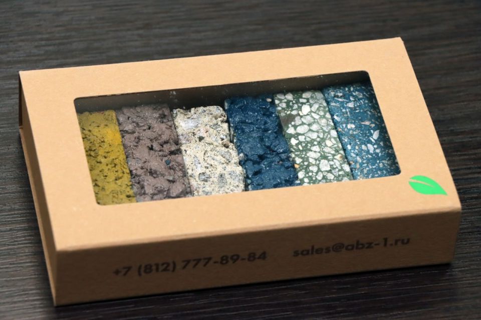 В ходе второго дня работы Петербургского международного экономического форума с врио Председателя Правительства ДНР Андреем Чертковым посетили одно из крупнейших производств асфальтобетонных смесей в России В ходе второго дня работы Петербургского международного экономического форума с врио Председателя Правительства ДНР Андреем Чертковым посетили одно из крупнейших производств асфальтобетонных смесей в России