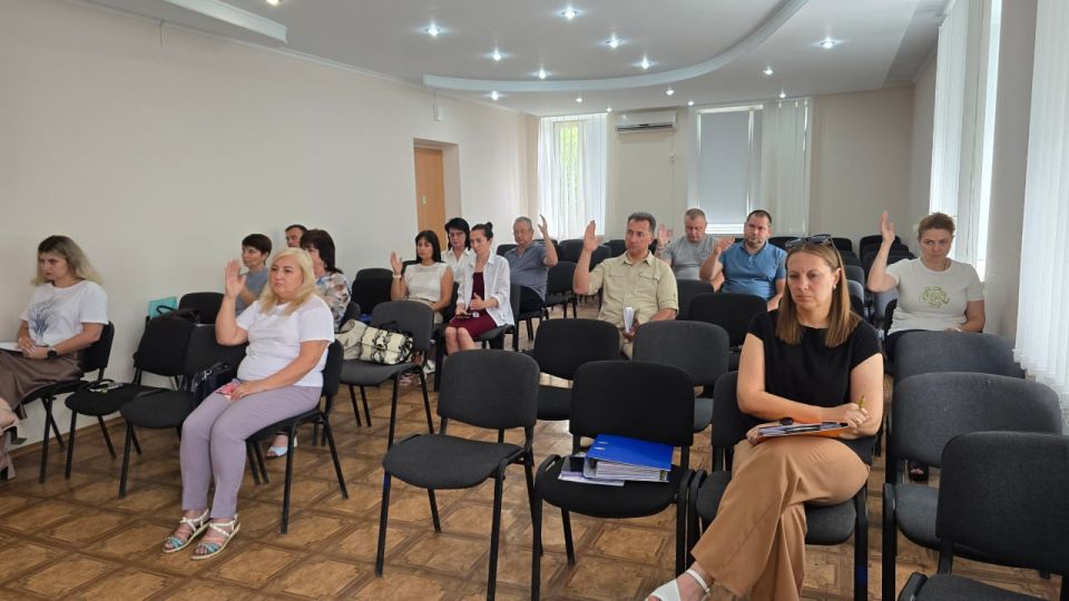 Николай Михайлов: Сегодня принял участие в очередном заседании Старобешевского муниципального совета Донецкой Народной Республики первого созыва, на котором депутаты рассмотрели следующие вопросы: Николай Михайлов: Сегодня принял участие в очередном заседании Старобешевского муниципального совета Донецкой Народной Республики первого созыва, на котором депутаты рассмотрели следующие вопросы:
